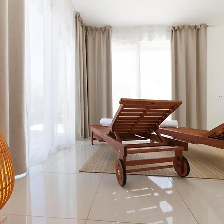 Apartment Kalla *